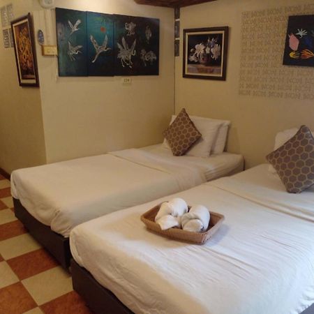 Baansuanleelawadee Resort Амфава Екстериор снимка