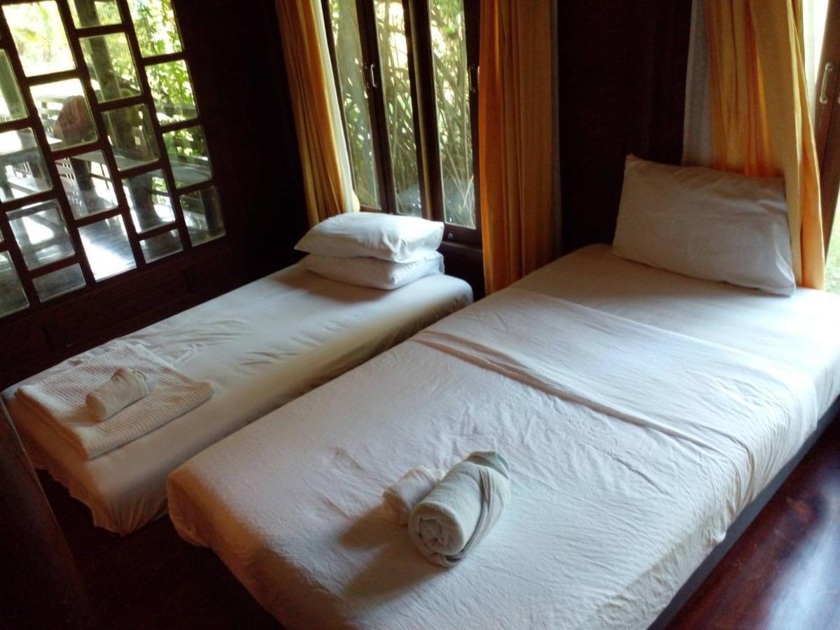 Baansuanleelawadee Resort Амфава Екстериор снимка